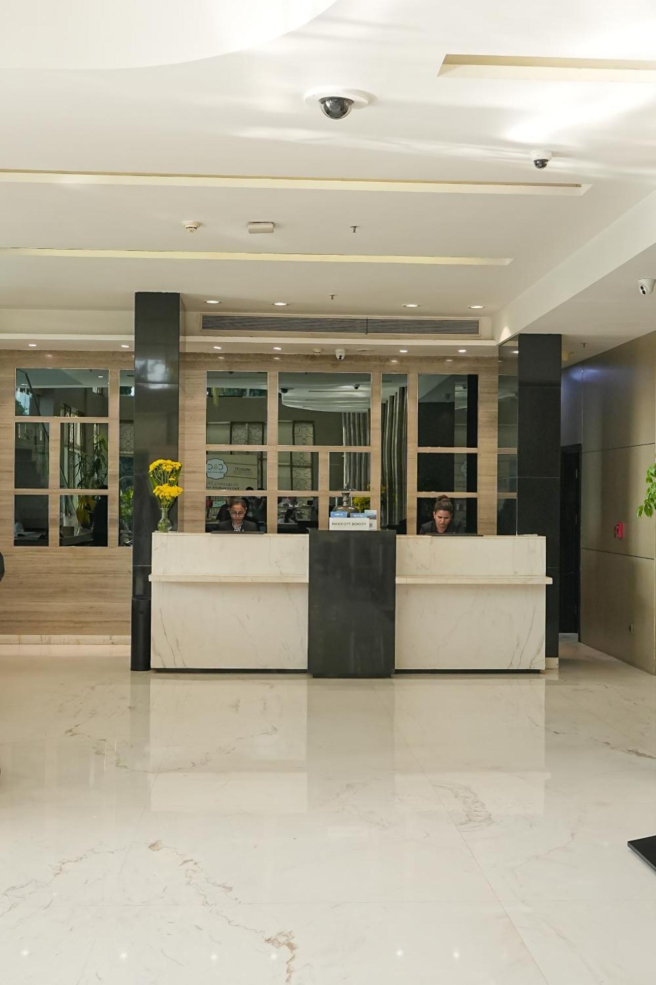 Renaissance Hotel, Gomti Nagar Hotel Lucknow